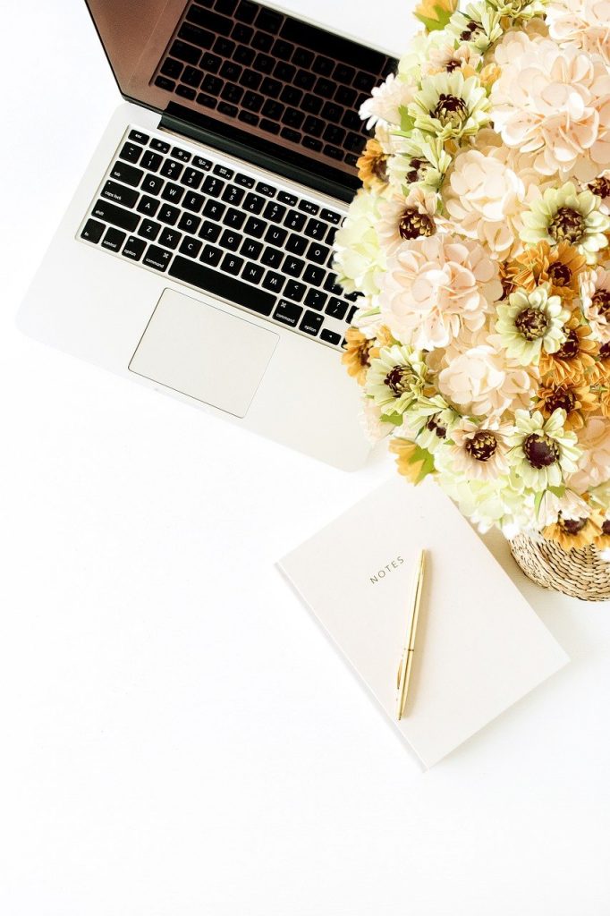 lifestyle, paper flowers, crafting